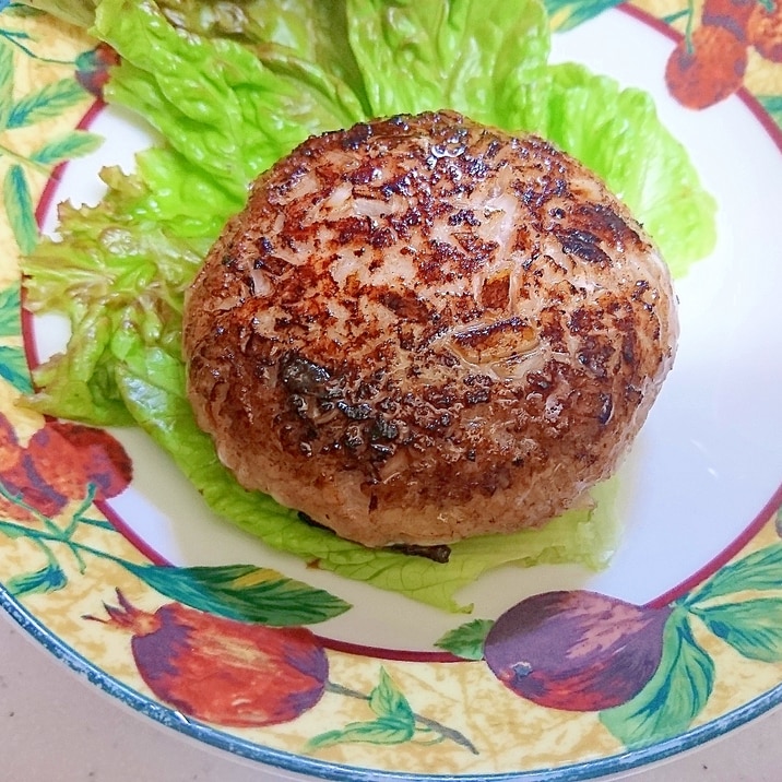 ダシダで味付けふっくらハンバーグ